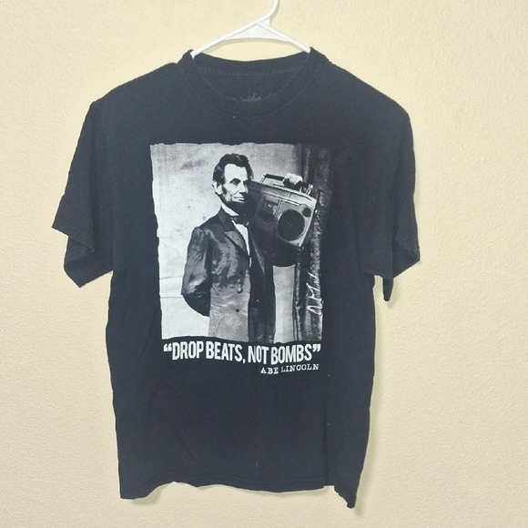 Abe Lincoln Black Graphic Tee - Picture 1 of 3